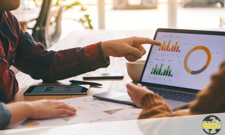 ویژگیهای یک داشبورد مدیریتی خوب مانند سادگی، دقت و قابلیت شخصیسازی